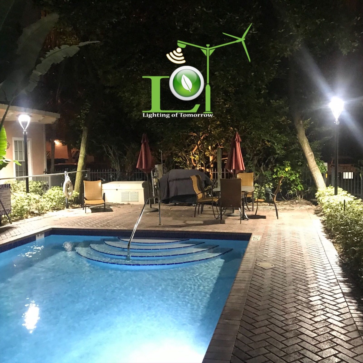 led-pool-area-lighting-of-tomorrow-3